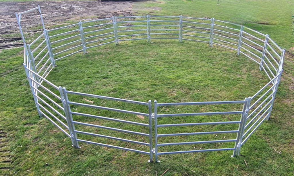 Horse Round Yard
