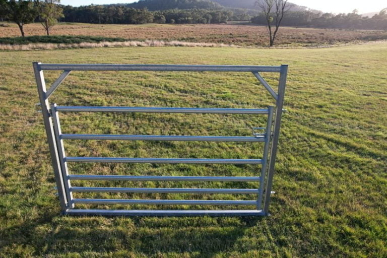 Willowdale-3m-Cattle-Gate-Front b